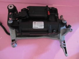 7L0 616 006F VW Touraeg AIR RIDE SUSPENSION COMPRESSOR PUMP 7L0616006F